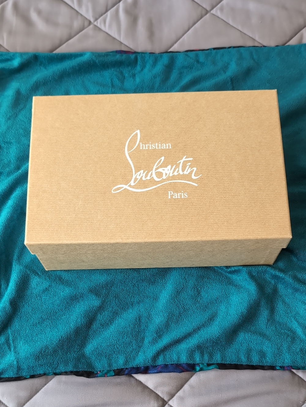 Christian Louboutin Women Shoes Box - Tan
